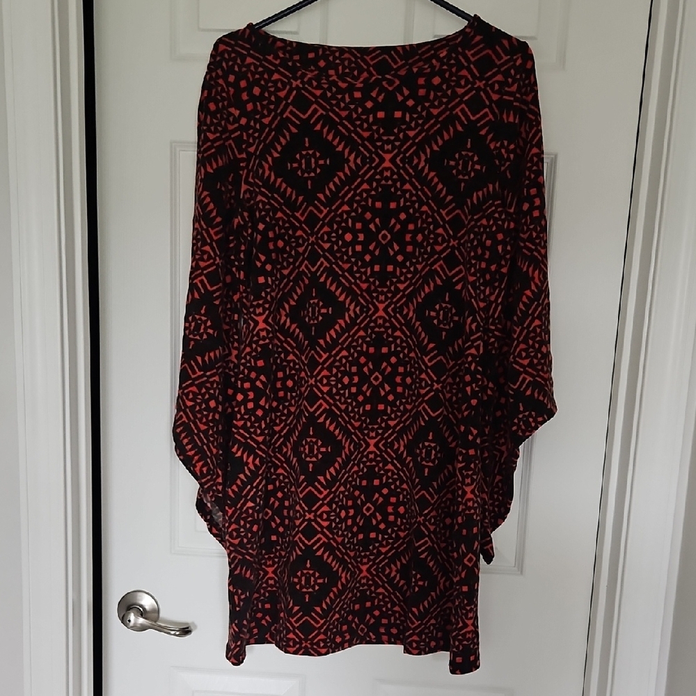 Geometric Red and Black Bell Sleeve Dress